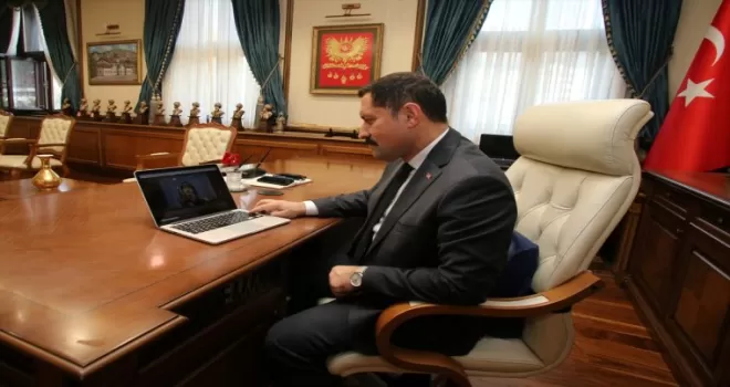 Amasya Valisi Masatlı, AA'nın "Yılın Fotoğrafları" oylamasına katıldı