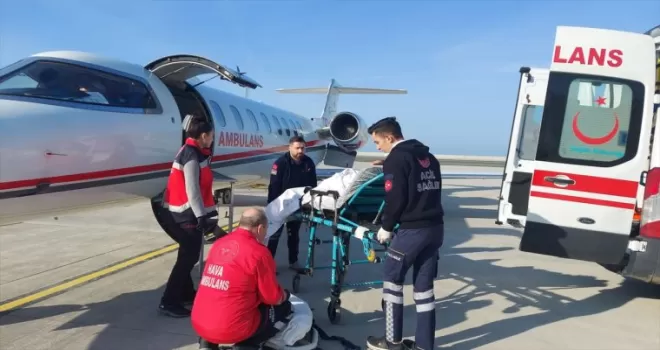 Ambulans uçakla 2 hastanın nakli gerçekleştirildi