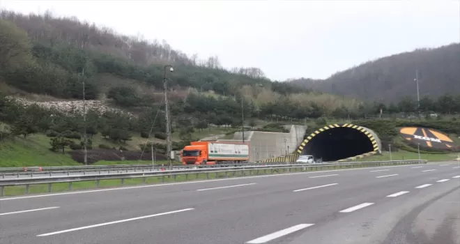 Anadolu Otoyolu Bolu Dağı geçişi Ramazan Bayramı trafiğine hazır