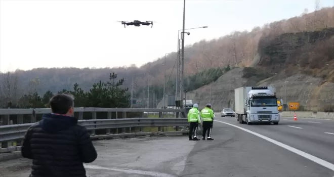 Anadolu Otoyolu'nda kurallara uymayan sürücüler drondan kaçamadı