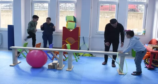 Artvin'de özel gereksinimli öğrenciler sporla hayata bağlanıyor
