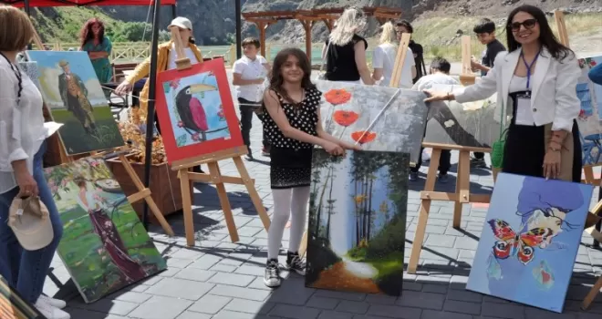 Artvin’de “Resim, Sanat ve Kültür Festivali“ düzenlendi