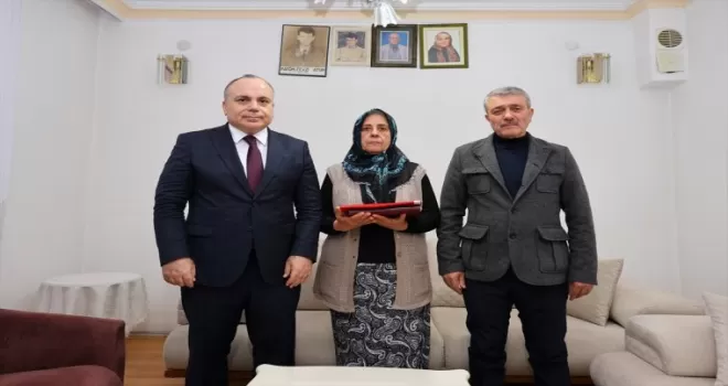 Artvin Valisi Ünsal şehit ailelerini ziyaret etti