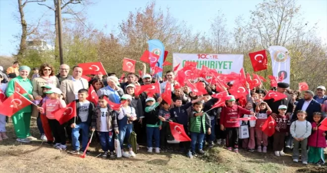 Asarcık ilçesinde Milli Ağaçlandırma Günü’nde 100 fidan dikildi