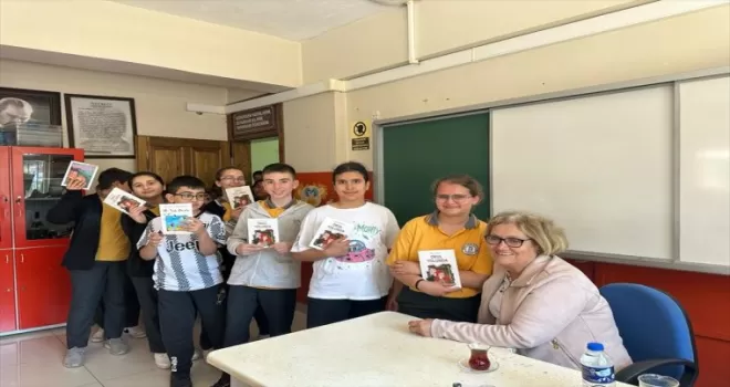 Ayancık’ta öğrenciler yazar Tosyalı ile buluştu
