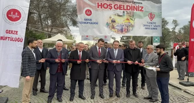 Ayancık ve Gerze’de Filistin yararına kermes açıldı
