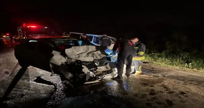Ayvacık’ta trafik kazası: 2 yaralı