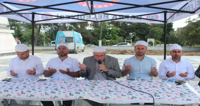 Bafra’da arife gününde şehitler dualarla anıldı
