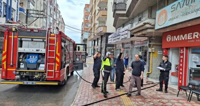 Bafra’da bir apartmanda çıkan yangın söndürüldü