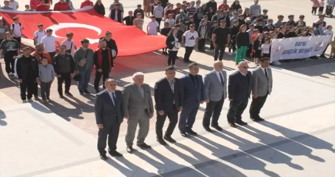Bafra’da Gençlik Haftası yürüyüşü düzenlendi