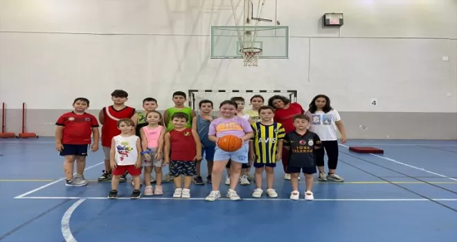 Bafra’da yaz spor okullarında 150 öğrenci eğitim görüyor
