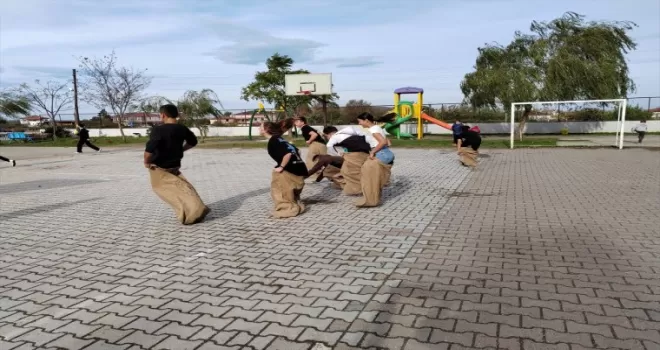 Bafra Gençlik Merkezi, kırsal okullarda etkinlik düzenledi