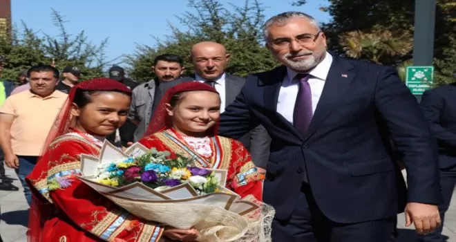 Bakan Işıkhan, Zonguldak’ta partililerle buluştu: