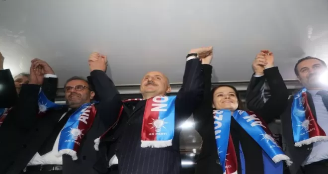Bakan Karaismailoğlu, Trabzon’da partililere konuştu: