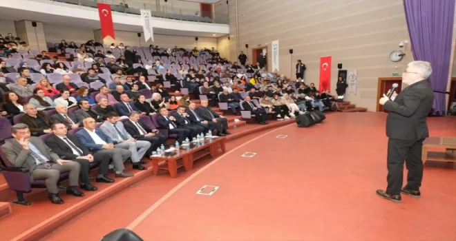 Bakan Yardımcısı Yelkenci, Tokat’ta TÜGVA İhtisas Akademisi programına katıldı