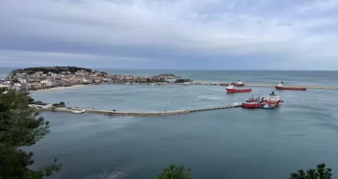 Bartın’da balıkçılar fırtına uyarısı üzerine tedbir aldı