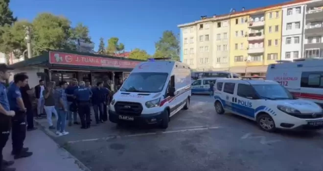 Bartın'da boşanma aşamasındaki kocasının bıçakladığı kadın öldü
