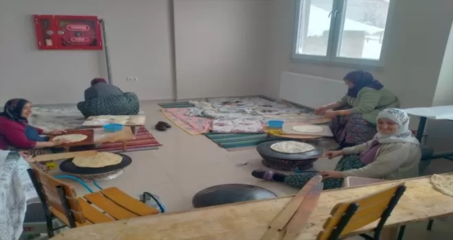 Başçiftlik ilçesindeki ev hanımlarından deprem bölgesine destek
