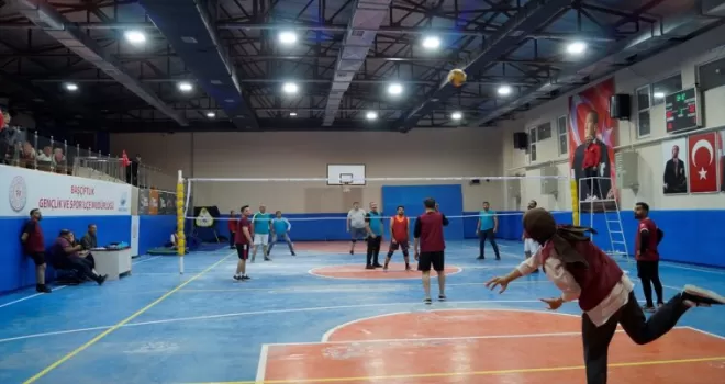 Başçiftlik’te voleybol turnuvası devam ediyor