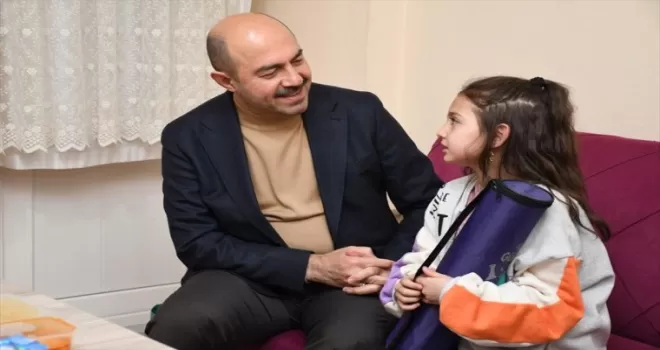 Başkan Kılıç, ilk iftarı depremzede aileyle yaptı