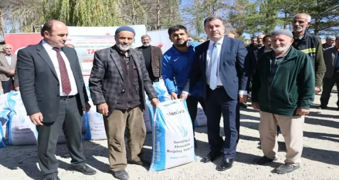Bayburt’ta 330 ton sertifikalı buğday tohumu dağıtıldı