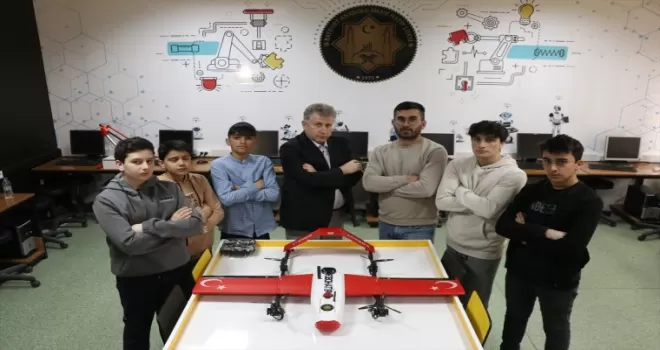 Bayburt’ta imam hatip öğrencilerinin tasarladığı İHA, TEKNOFEST’te yarışacak