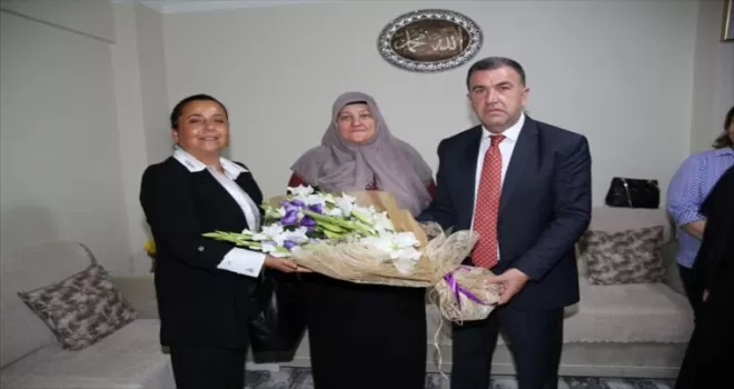 Bayburt Valisi Eldivan, şehit ailesini ziyaret etti