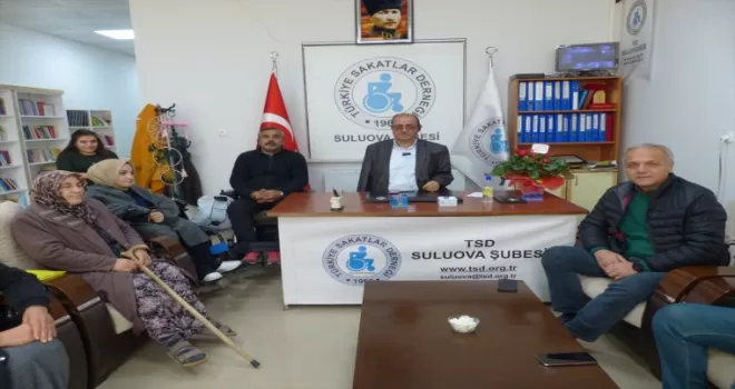 Belediye Başkanı Üçok Türkiye Sakatlar Derneği Suluova Şubesi'ni ziyaret etti