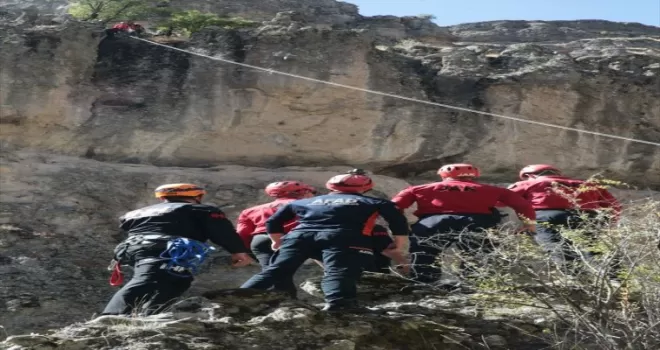 Bolu’da “2. Ulusal Dağ Arama Kurtarma Tatbikatı“ sürüyor