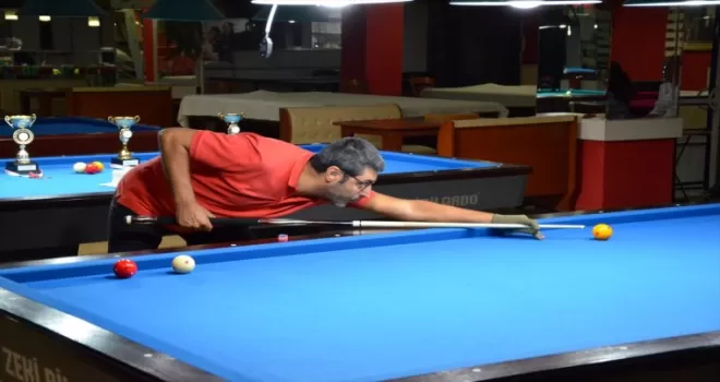 Bolu'da 3 bant bilardo il birinciliği turnuvası yapıldı