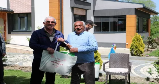 Bolu’da arıcılara “başlangıç seti“ dağıtıldı