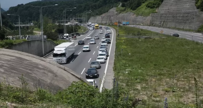 Bolu’da bayram trafiğinde kural ihlali yapanlar cezadan kaçamıyor