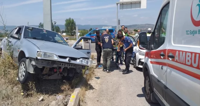 Bolu’da iki otomobilin çarpıştığı kazada 1 kişi yaralandı