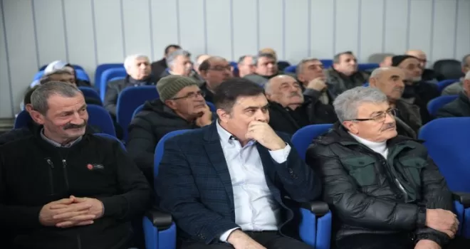 Bolu'da iklim değişikliği ve arı ölümlerine yönelik toplantı düzenlendi