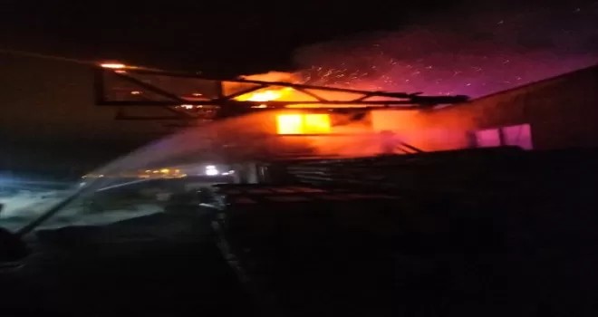Bolu'da kereste fabrikasında çıkan yangın söndürüldü