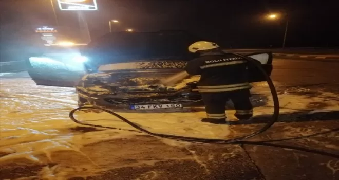 Bolu'da seyir halinde yanan otomobilde hasar oluştu