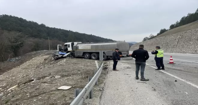 Bolu’da tankerle çarpışan otomobildeki çift öldü