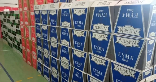 Bolu’da tırın dorsesinde 11 milyon 560 bin adet boş makaron ele geçirildi