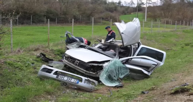 Bolu’da tırla çarpışan otomobildeki 2 kişi öldü
