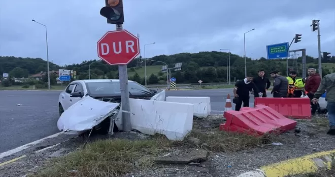 Bolu’da tırla otomobilin çarpışması sonucu 6 kişi yaralandı