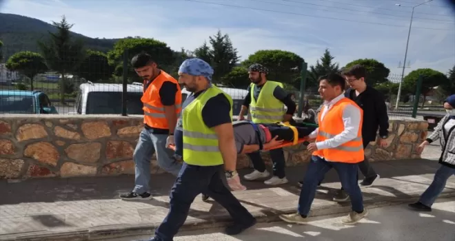 Bolu'da yangın ve deprem tatbikatı gerçekleştirildi