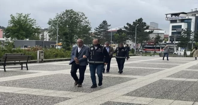 Bolu’da yolcu otobüsünde kurusıkıdan çevrilme 18 tabanca ele geçirildi