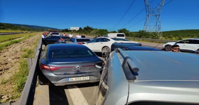Bolu’da zincirleme trafik kazasında 1 kişi yaralandı
