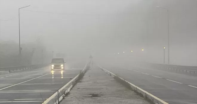 Bolu Dağı’nda sağanak ve sis etkili oldu