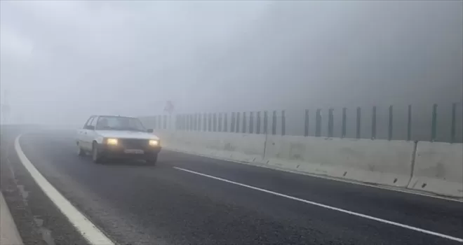 Bolu Dağı’nda sis etkili oluyor