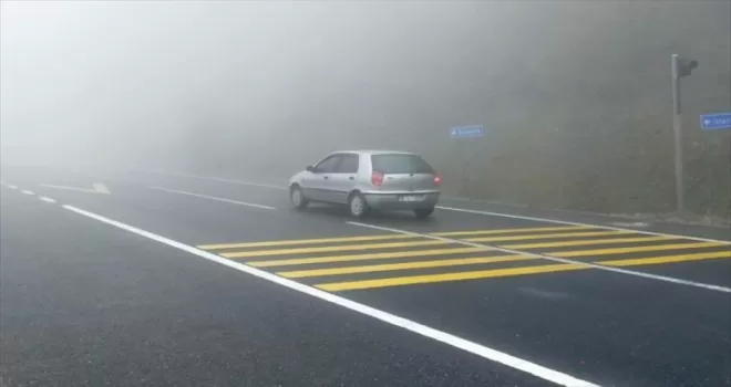 Bolu Dağı’nda sis görüş mesafesini düşürdü