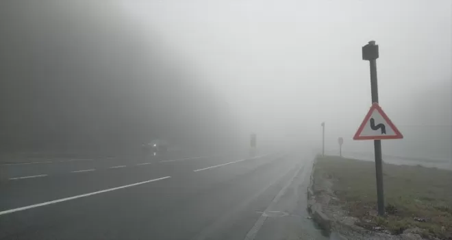 Bolu Dağı’nda sis ulaşımı olumsuz etkiliyor