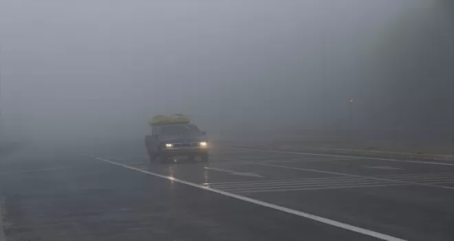 Bolu Dağı’nda sis ve sağanak görüş mesafesini düşürdü