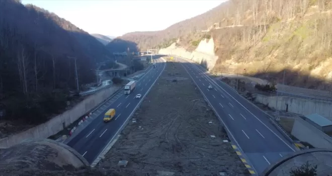 Bolu Dağı Tüneli'nden geçen yıl 12,3 milyon araç geçti