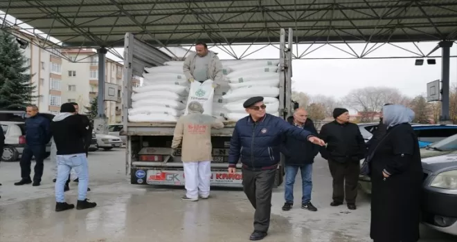 Bolu'daki arıcılara 69 ton şeker desteği sağlandı